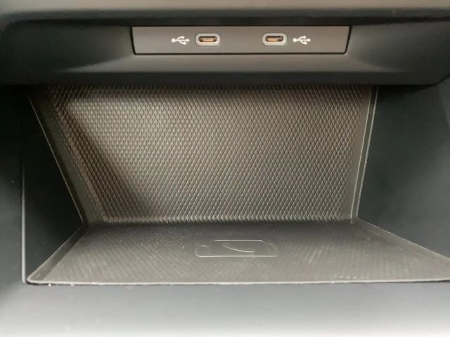 Volkswagen Golf DSG Life