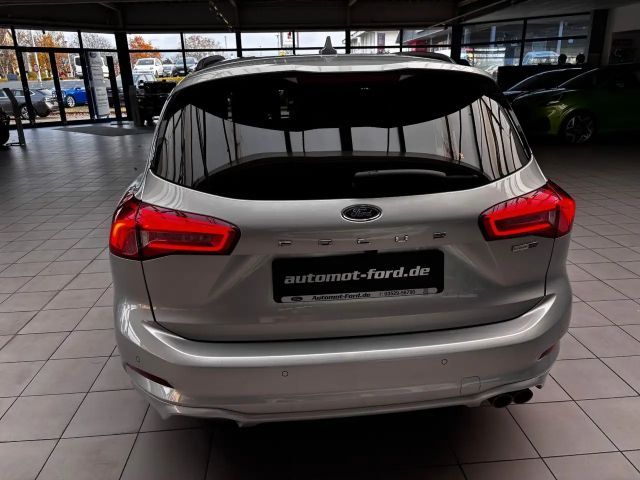 Ford Focus ST Line Wagon