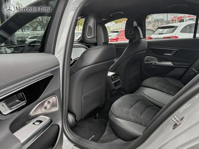 Mercedes-Benz E 200 AMG Line Sedan