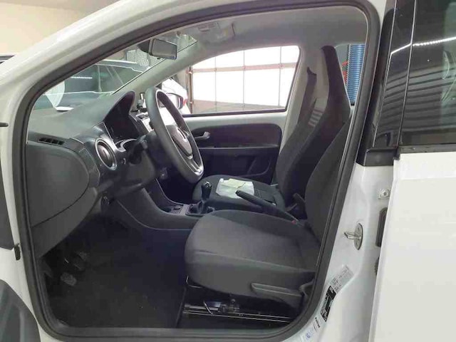 Volkswagen up! Move Move up!