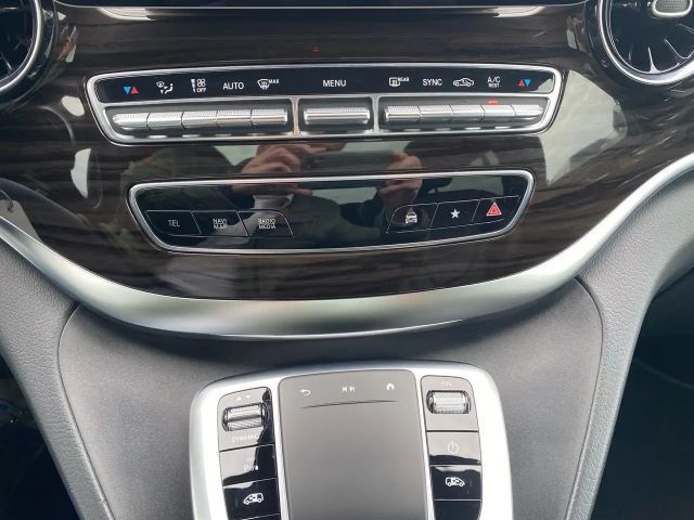 Mercedes-Benz V 300 AMG Line AVANTGARDE