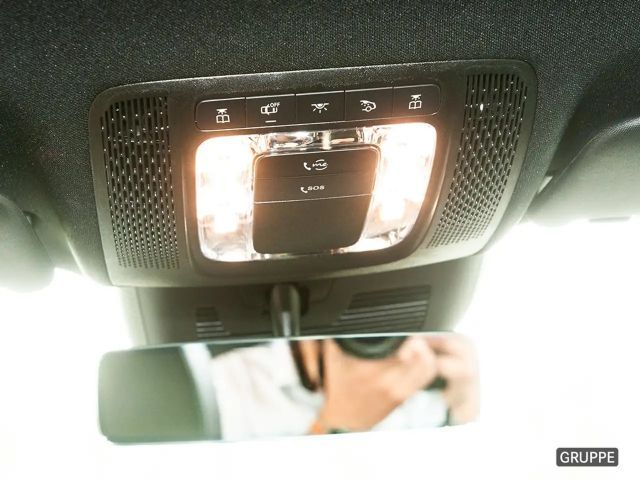 Mercedes-Benz B 200 Progressive Sedan