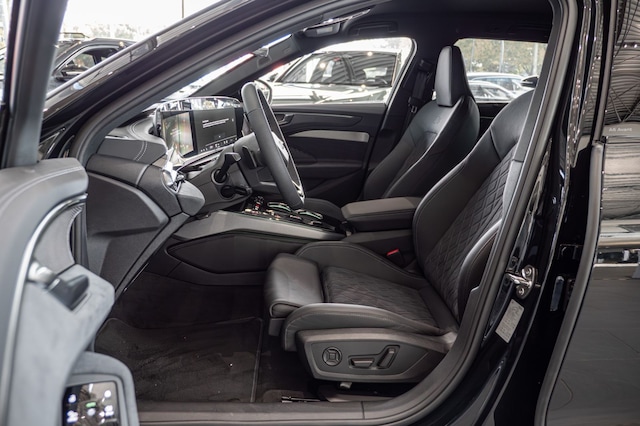 Audi A6 Avant S-Tronic