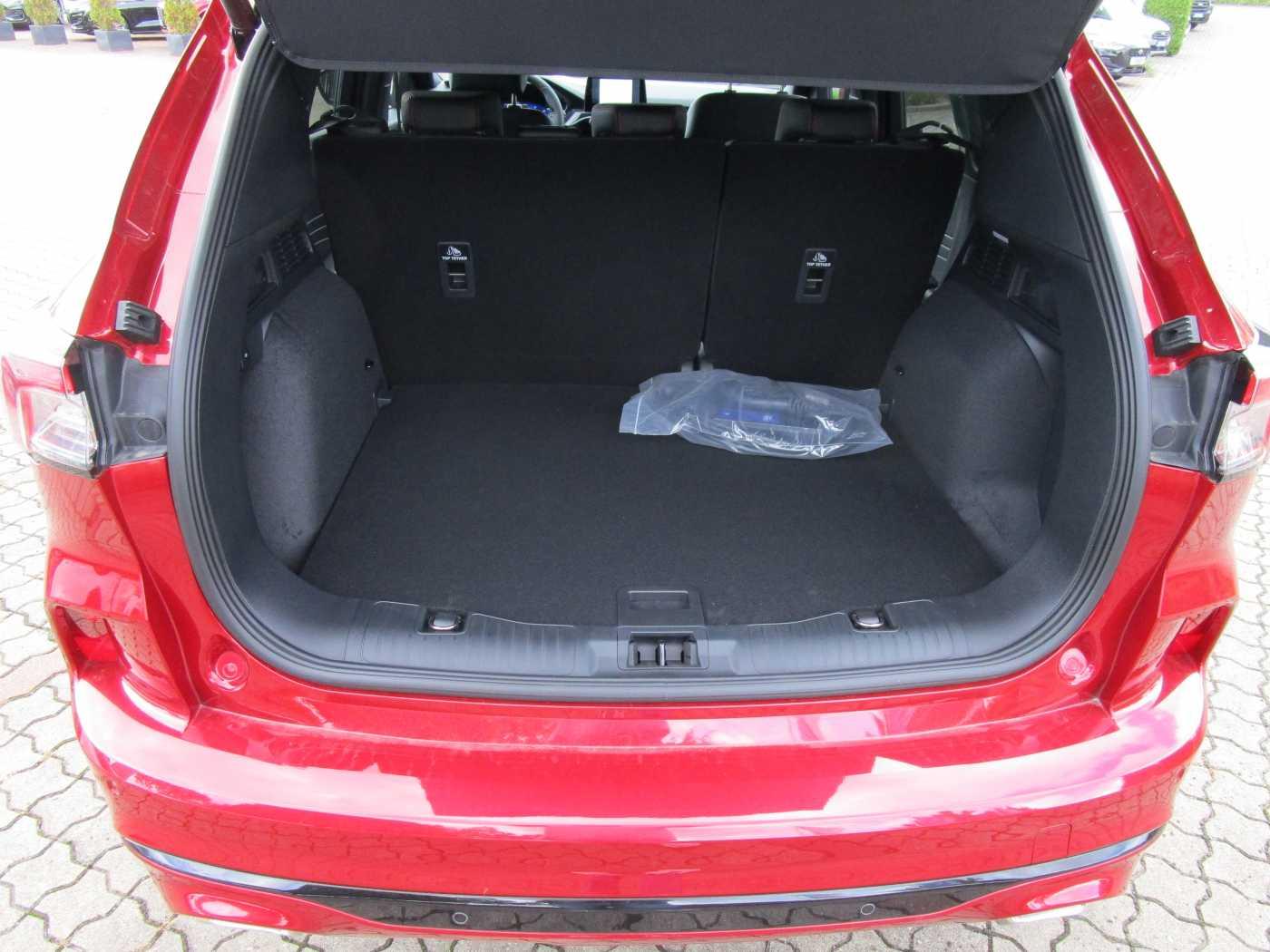 Ford Kuga Plug in Hybrid ST Line X