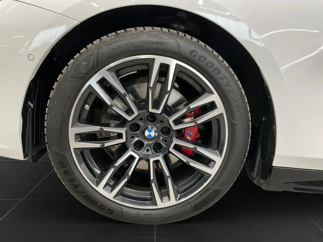 BMW 520 520d M-Sport Sedan