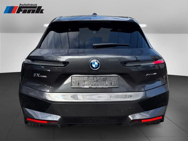 BMW iX xDrive40