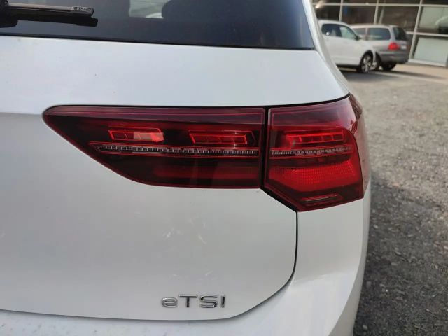 Volkswagen Golf 1.5 eTSI DSG Golf VIII Life