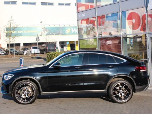 Mercedes-Benz GLC 300 AMG Line Coupé