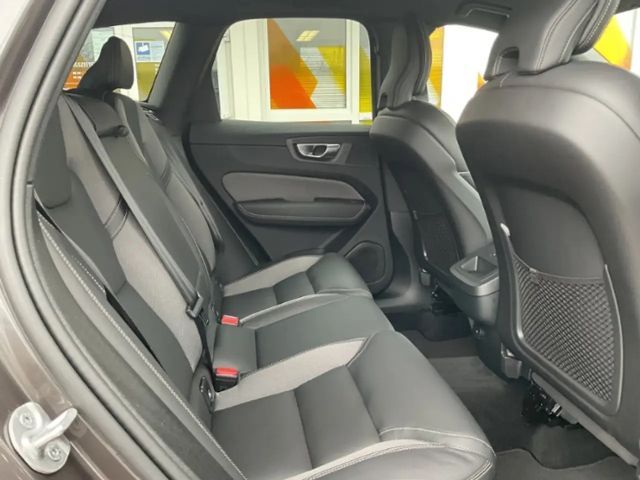 Volvo XC60 Dark Plus