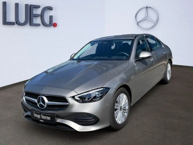 Mercedes-Benz C 200 AVANTGARDE Sedan