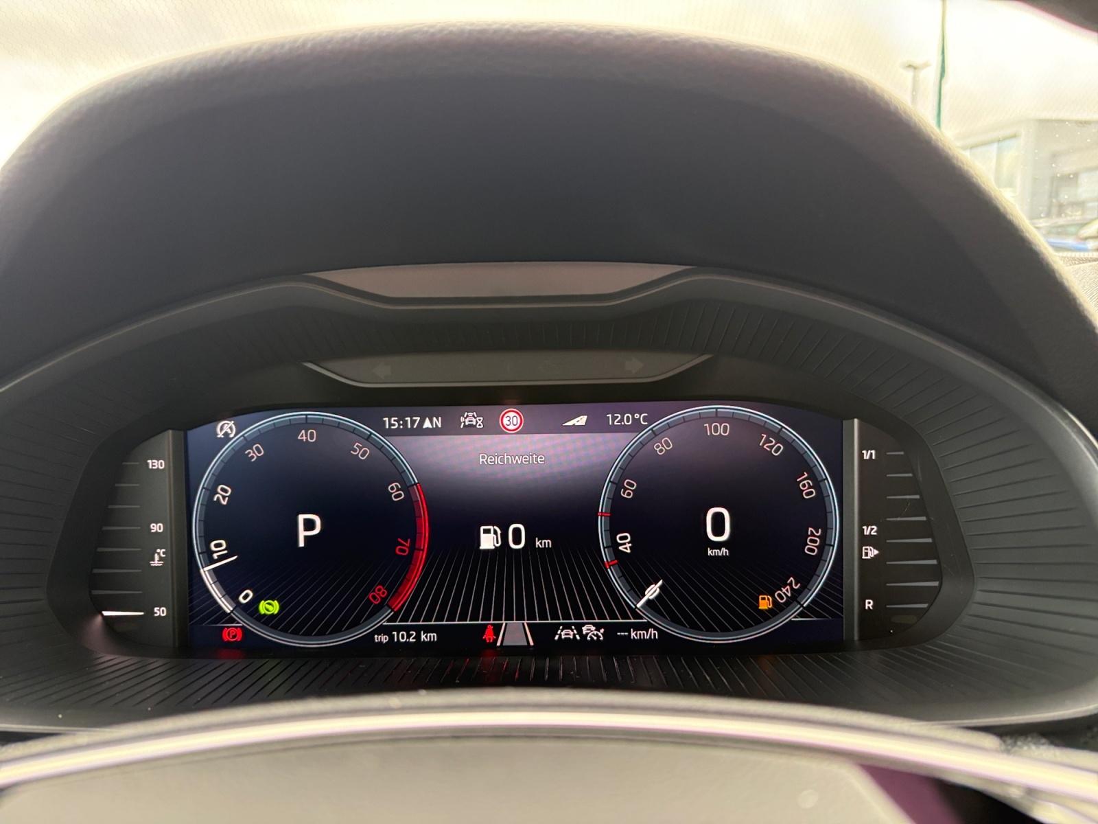 Skoda Scala 1,5 TSI DSG Balance AHK Matrix