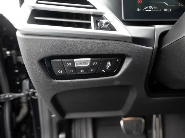 BMW 330 330e M-Sport Touring xDrive