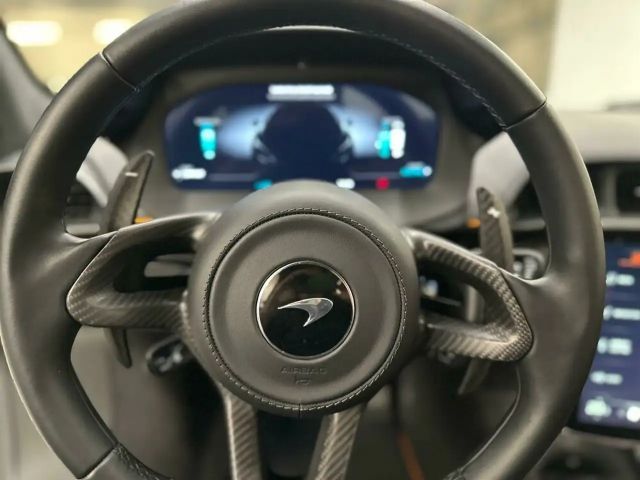 McLaren Artura Artura / MSO Volcano Yellow / Leasing 1,99%