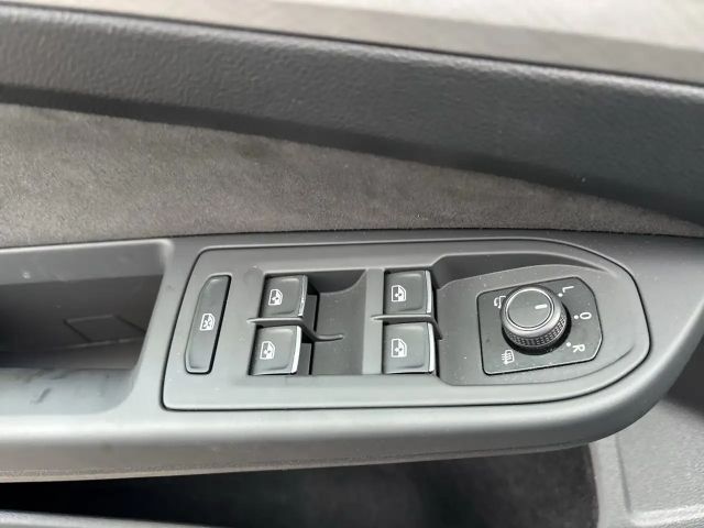 Volkswagen Golf DSG Life