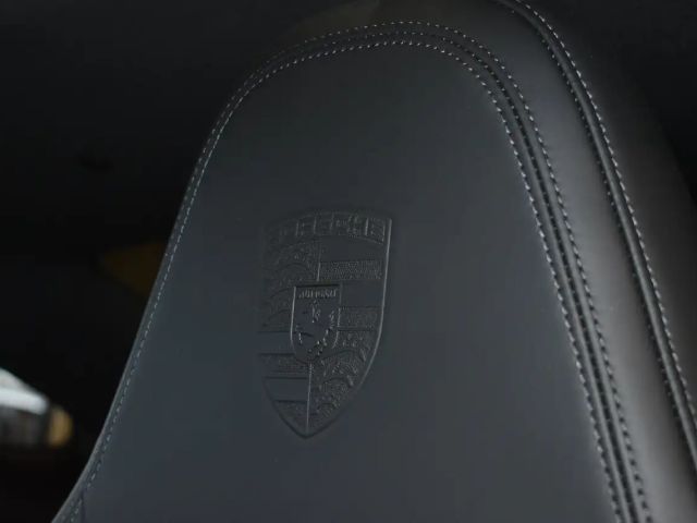 Porsche 911 4 Carrera Coupé S