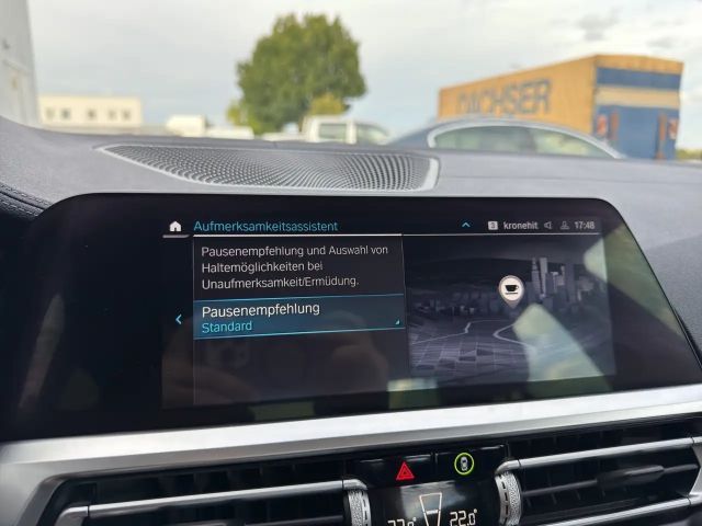 BMW 330 330e Luxury Line Sedan