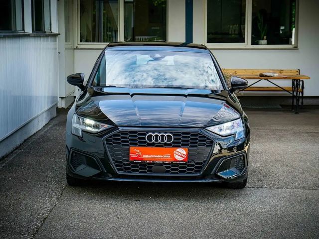 Audi A3 30 TFSI S-Tronic Sedan