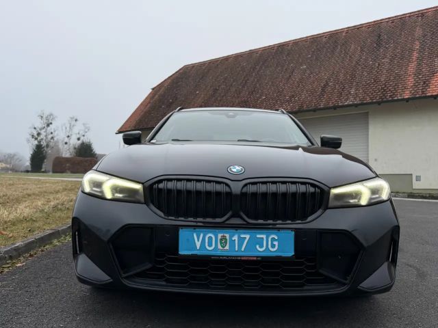 BMW 330 330e M-Sport Touring xDrive