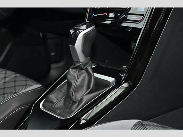 Volkswagen T-Roc 1.5 TSI DSG R-Line