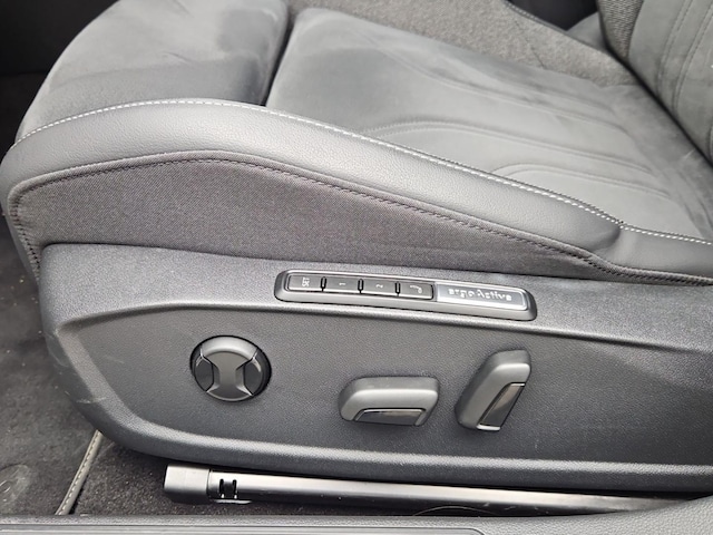 Volkswagen Golf 1.5 TSI Style eHybrid