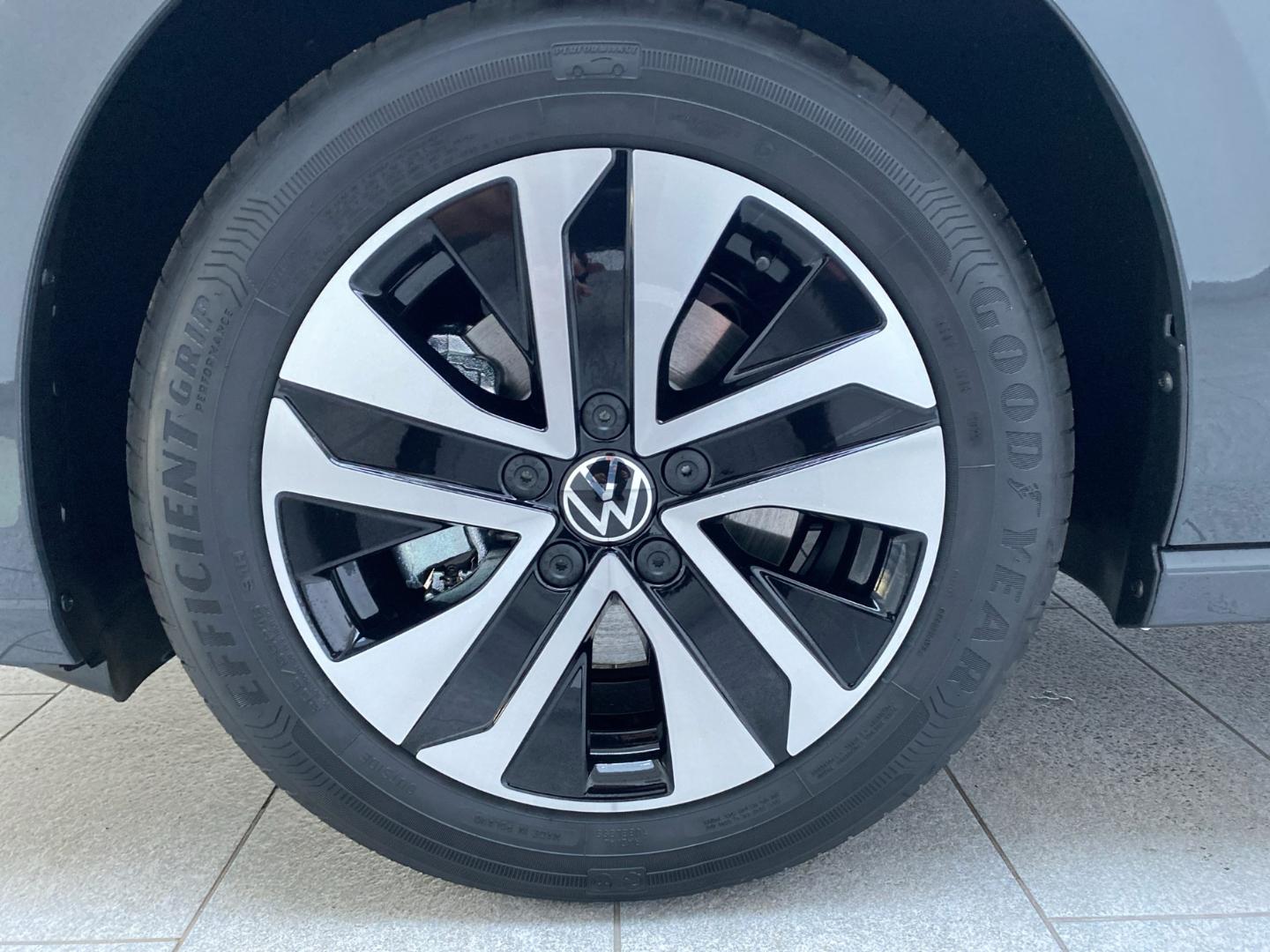 Volkswagen Golf 1.5 TSI Golf VIII Variant