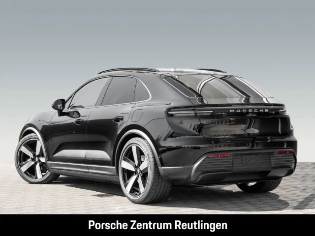 Porsche Macan 4