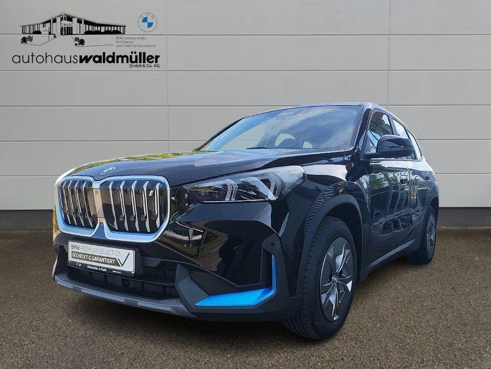 BMW iX1 xDrive30