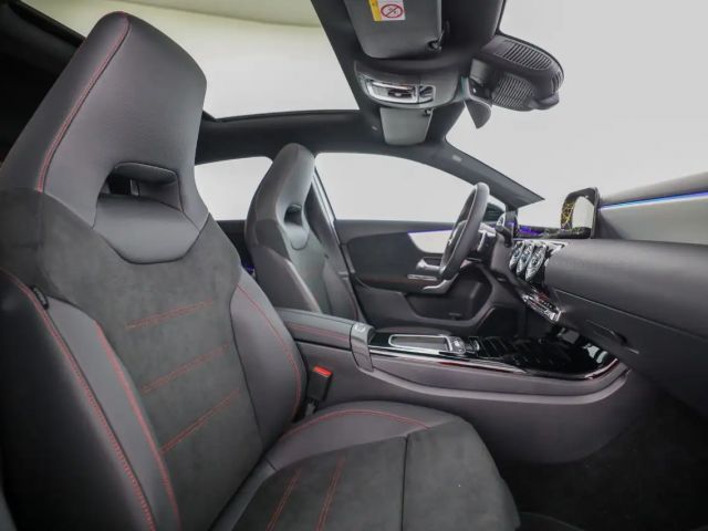 Mercedes-Benz A 200 A 200 d Hatchback