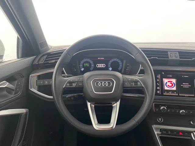 Audi Q3 45 TFSI Hybride