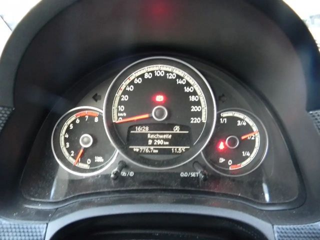 Volkswagen up! Move Move up!