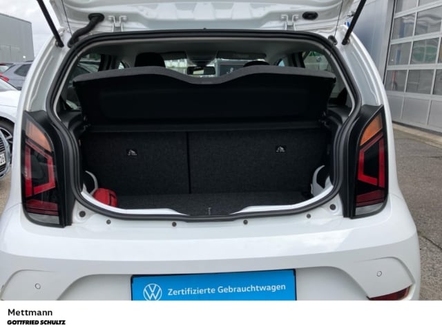 Volkswagen up! 1.0 MPI Style