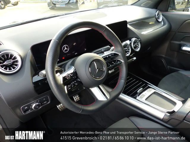 Mercedes-Benz GLA 180 AMG Line