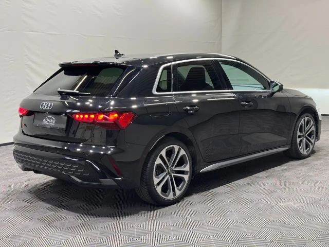 Audi A3 1.5 TFSI S-Line Sedan
