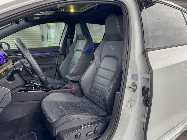 Volkswagen Golf 2.0 TSI DSG Golf VIII