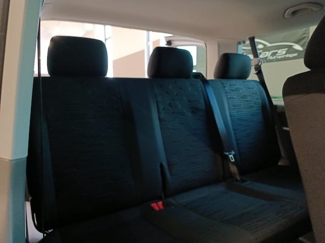 Volkswagen Caravelle 2.0 TDI Comfortline DSG T6