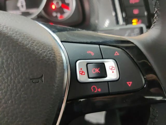 Volkswagen up! 1.0 Navi/Sitzhz/Climatronic/RFKam/PDC/4Türen