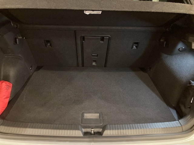 Volkswagen Golf 2.0 TSI Golf VIII