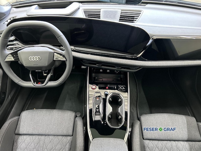 Audi A6 Avant Quattro S-Tronic