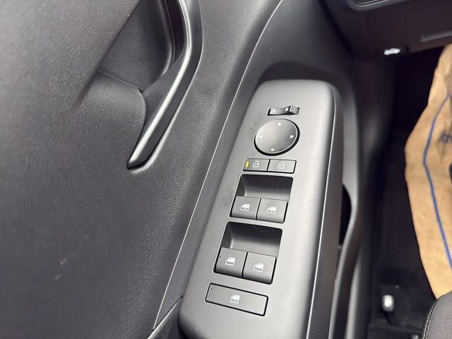 Hyundai Kona 2WD Smart T-GDi