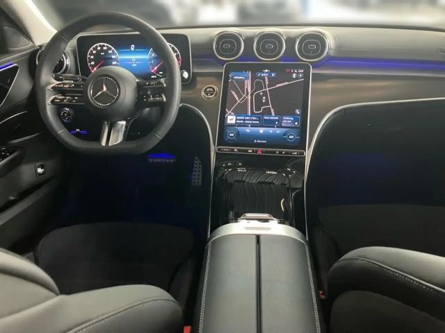 Mercedes-Benz C 200 AMG Line Sedan