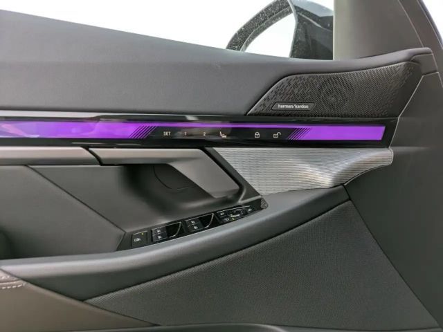 BMW 520 520d M-Sport Sedan