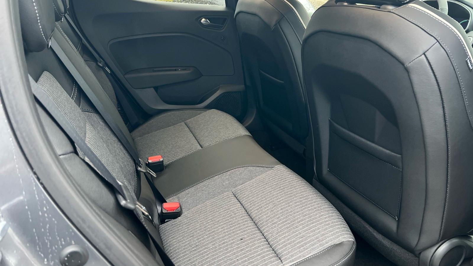 Mitsubishi Colt Hybrid