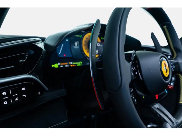 Ferrari 296 GTS >ROSSO COBRUN*LOW MIL.*FULL CARBON<