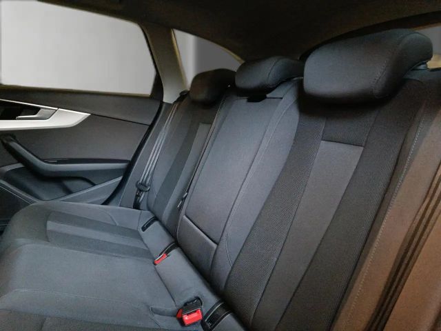 Audi A4 40 TDI Avant S-Tronic