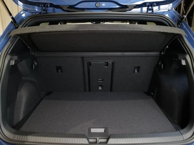 Volkswagen Golf 1.5 eTSI DSG Golf VIII