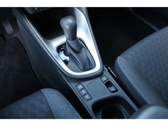 Toyota Yaris Hatchback Hybride Team D