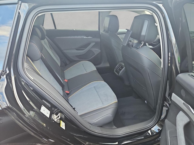 Skoda Superb 2.0 TDI Combi Selection