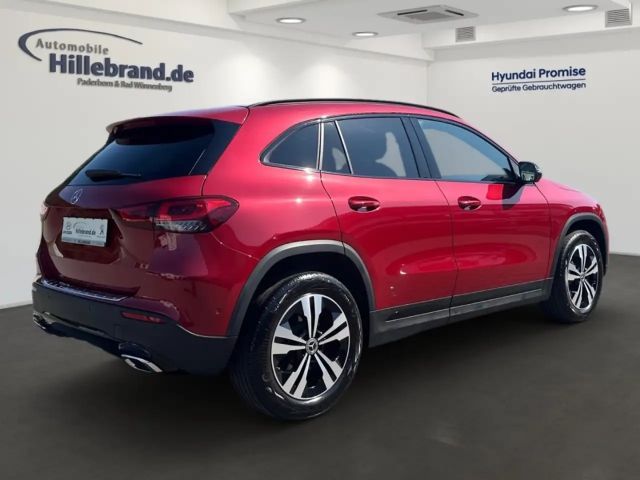 Mercedes-Benz GLA 220 GLA 220 d