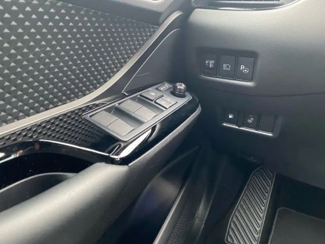 Toyota C-HR Hybride Team D