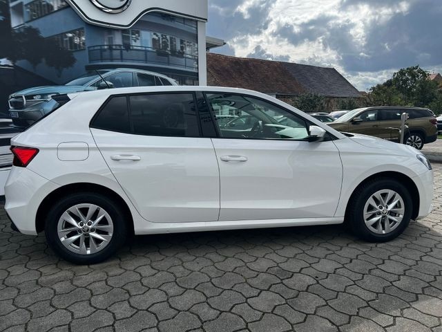 Skoda Fabia FABIA 95PS 5-Gang*LED*PDC*SHZ*SmartLink*Allwette